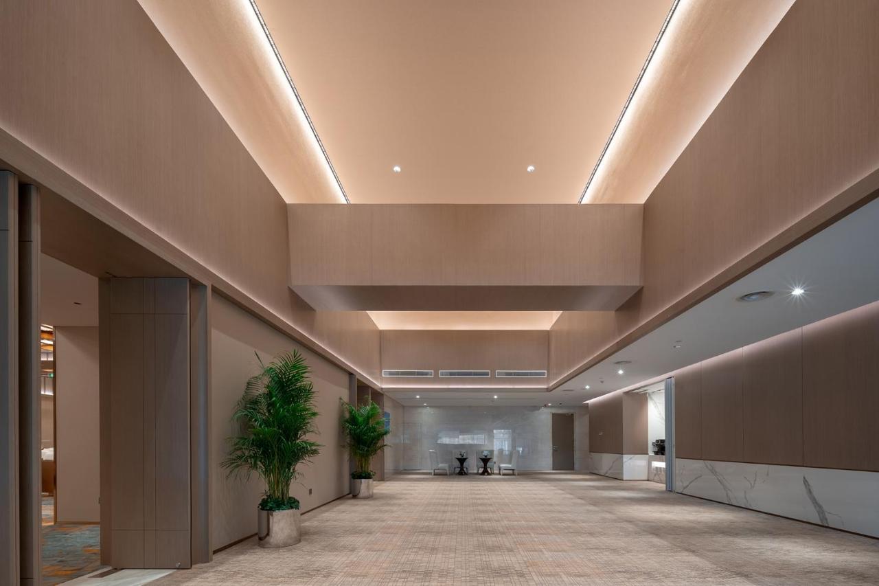 Holiday Inn Beijing Focus Square By Ihg ภายนอก รูปภาพ