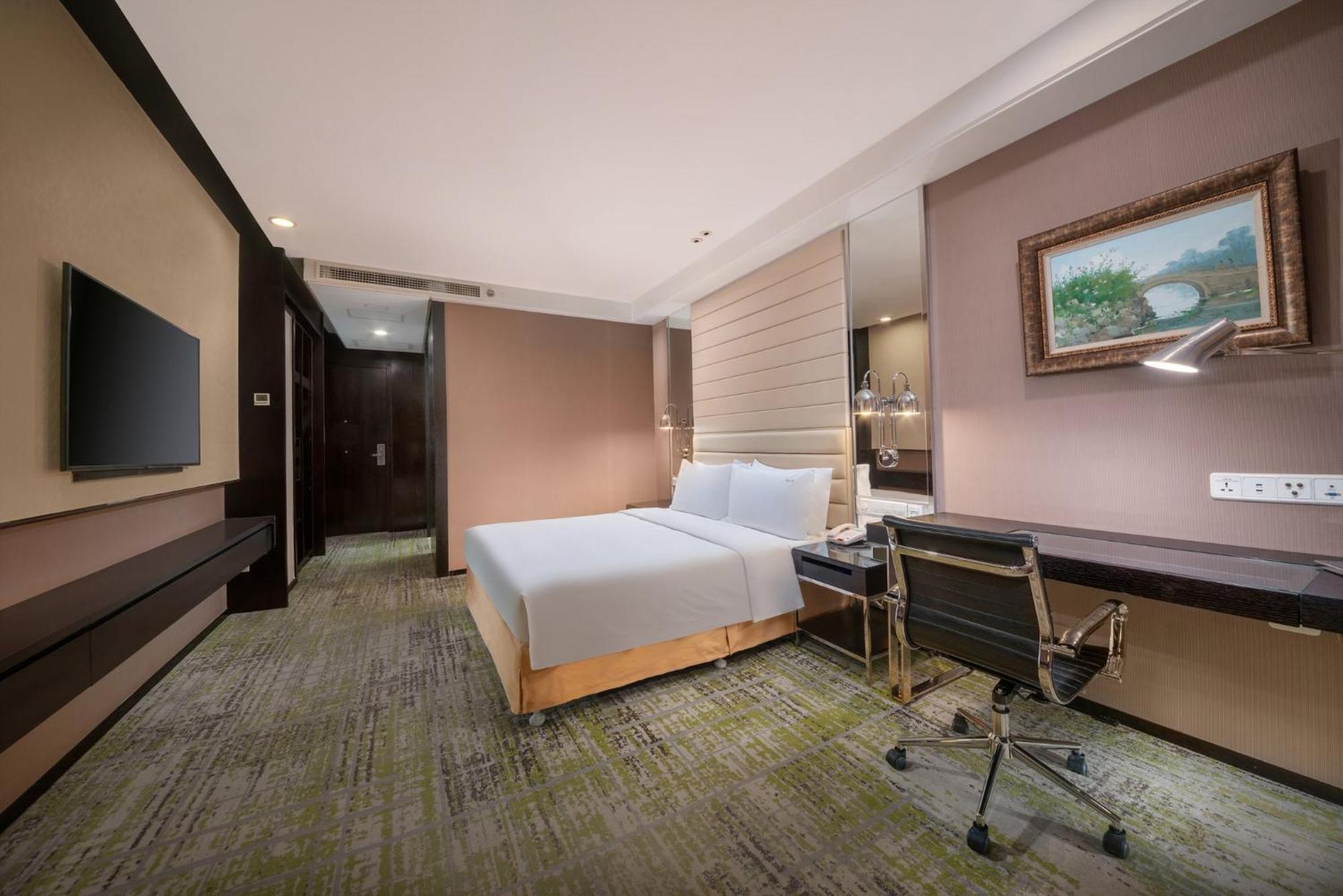 Holiday Inn Beijing Focus Square By Ihg ภายนอก รูปภาพ